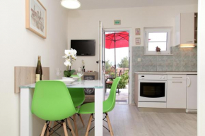  Apartments Viki  Трогир